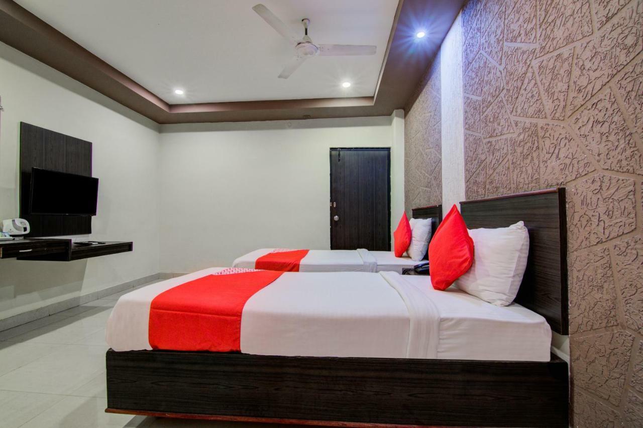 Hotel Oyo 16961 Sea Rock Visakhapatnam Exterior foto